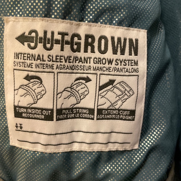 Boys winter coat. - Picture 2 of 4